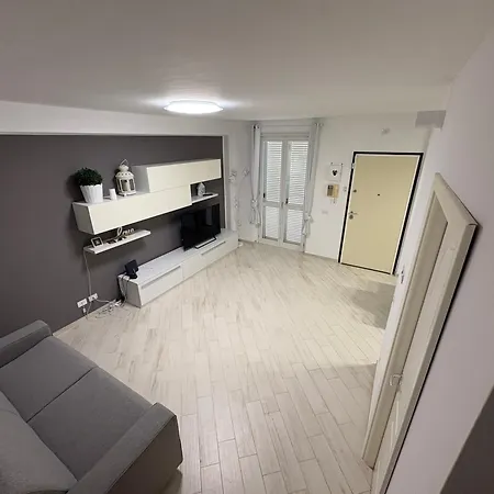 Casa Di Dennis Διαμέρισμα Άντζιο